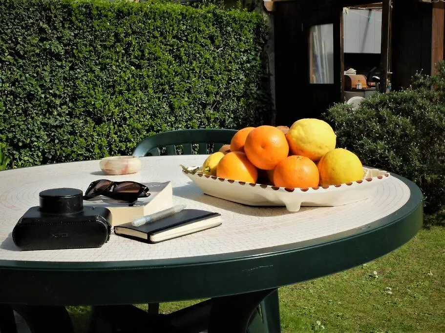 Appartamento Con Giardino A 5 Minuti Dal Mare Torre del Lago Puccini 0*,  Italy